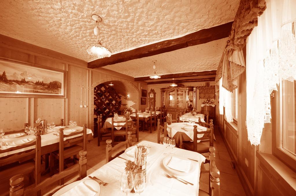 Albergo Alpino Vermiglio Kültér fotó